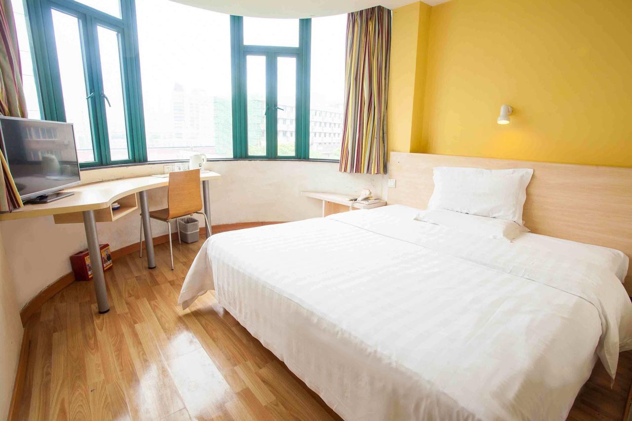 7Days Inn Deyang Wenmiao Square ภายนอก รูปภาพ