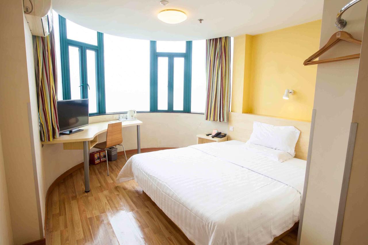 7Days Inn Deyang Wenmiao Square ภายนอก รูปภาพ