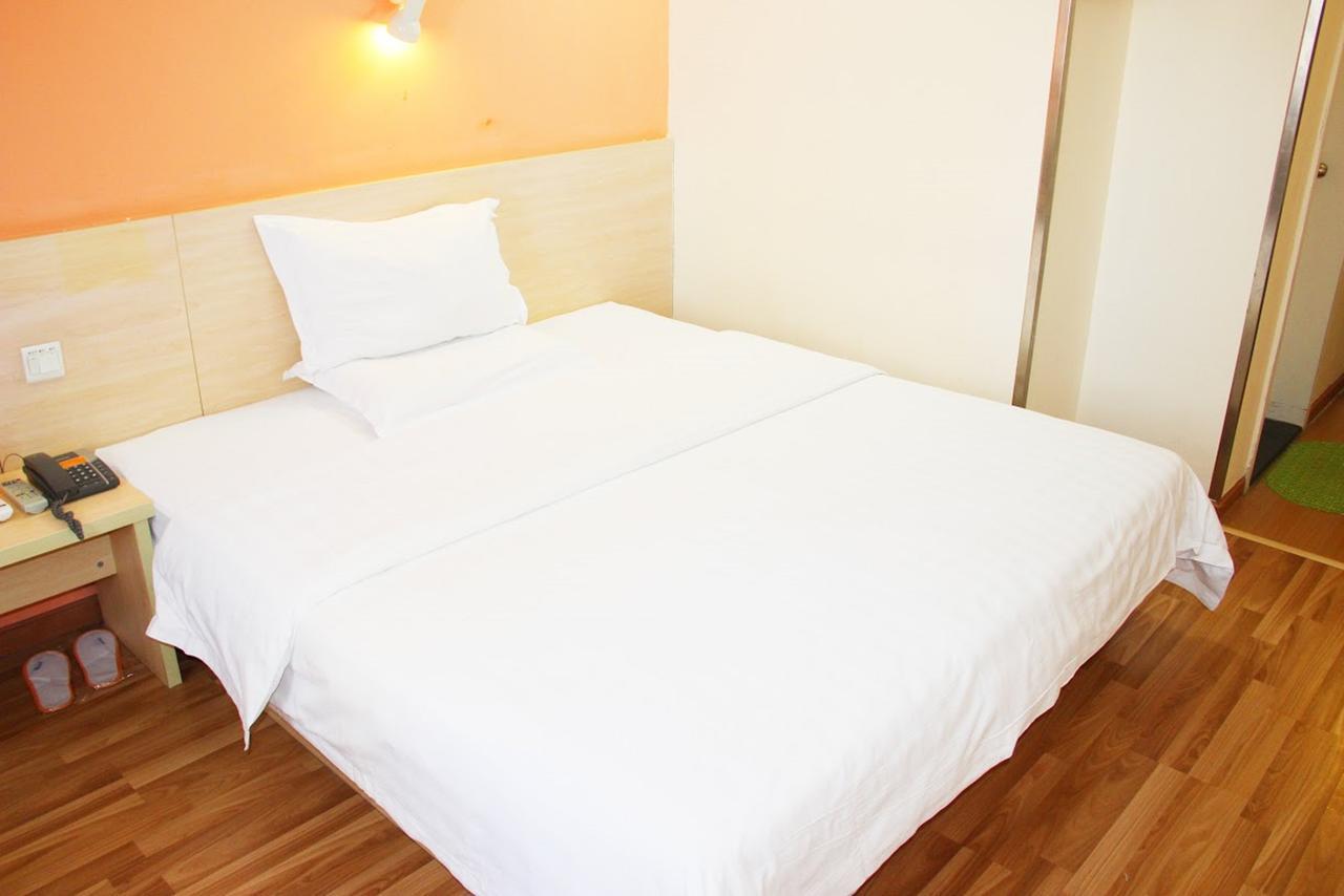 7Days Inn Deyang Wenmiao Square ภายนอก รูปภาพ